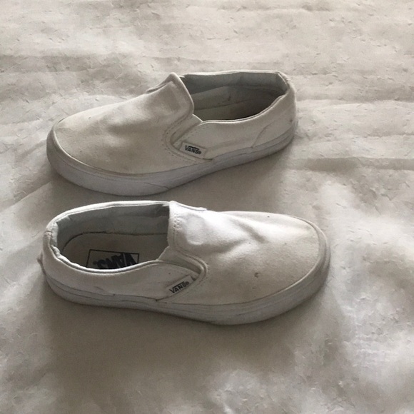 white slip on vans for girls